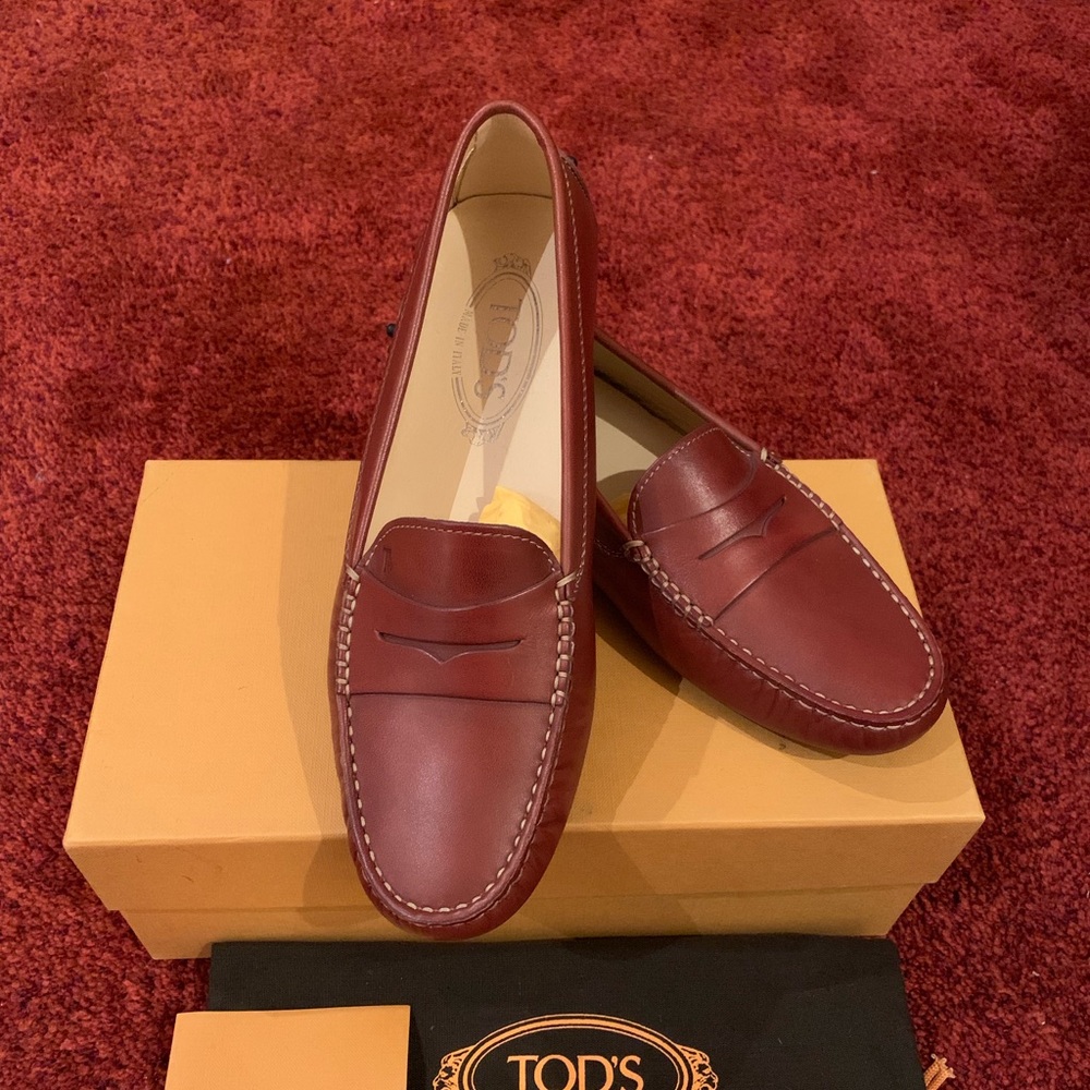 Tod's Gommini Mocassino women shoes